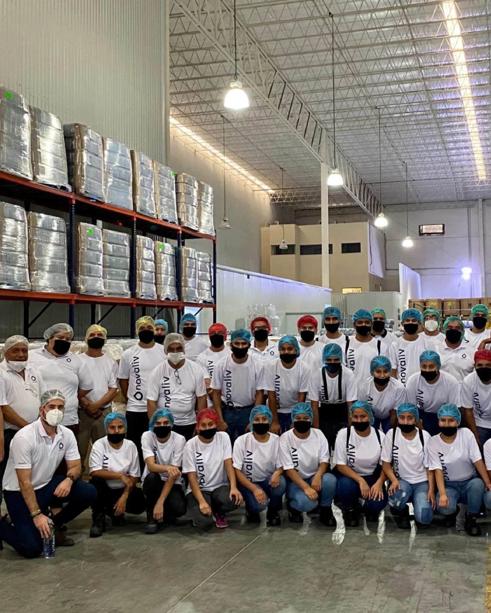 equipo de trabajo novaliv planta produccion bebidas