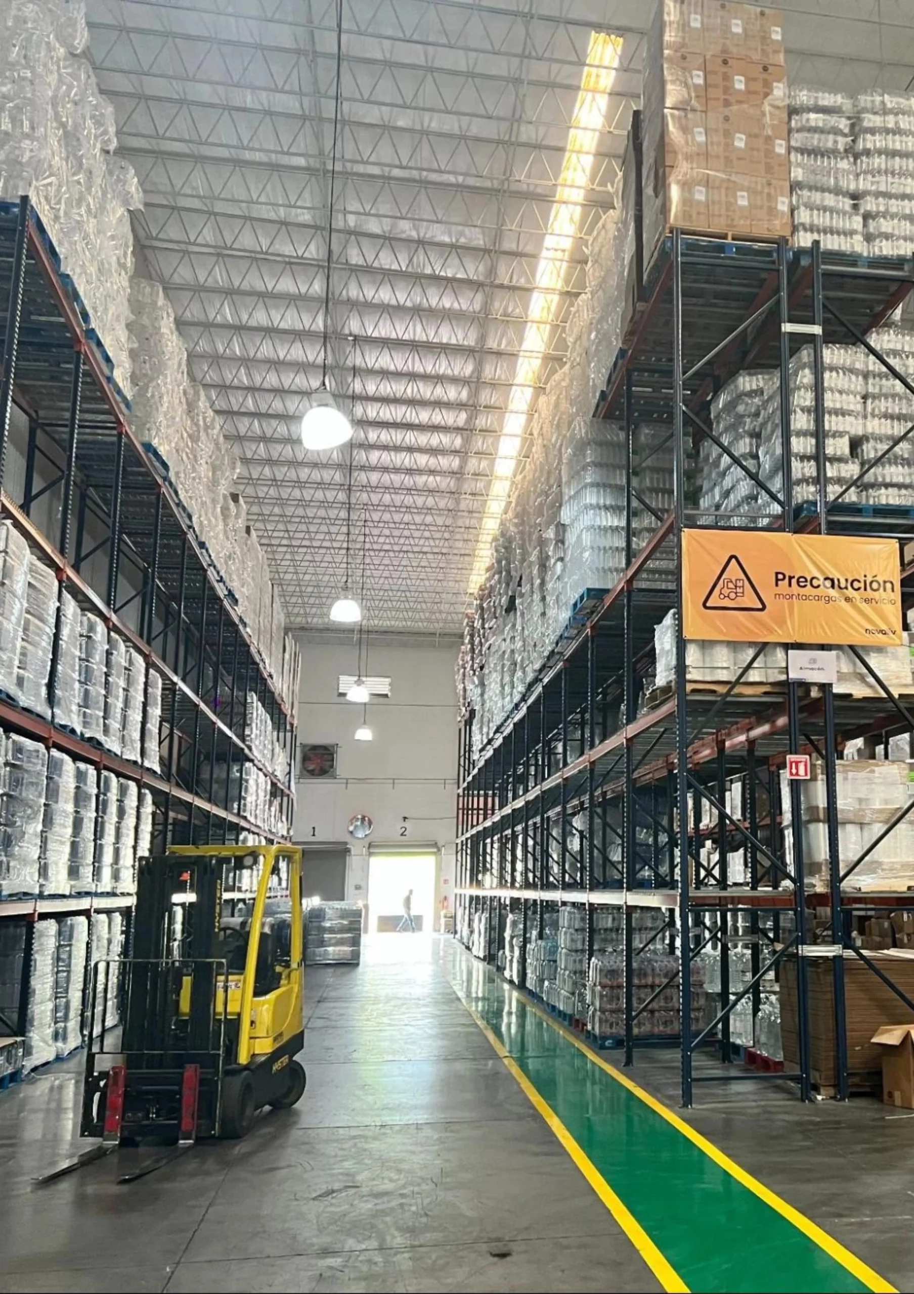 interior planta produccion bebidas novaliv expansion